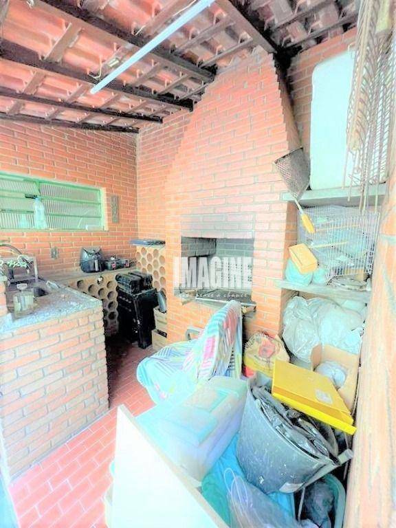 Sobrado à venda com 3 quartos, 220m² - Foto 9