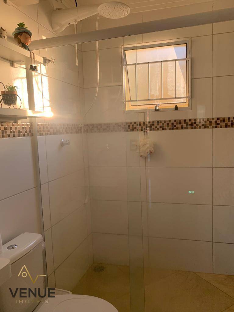 Sobrado à venda com 5 quartos, 240m² - Foto 4