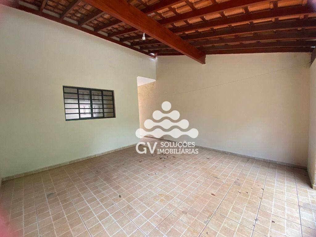 Casa para alugar com 2 quartos, 70m² - Foto 1