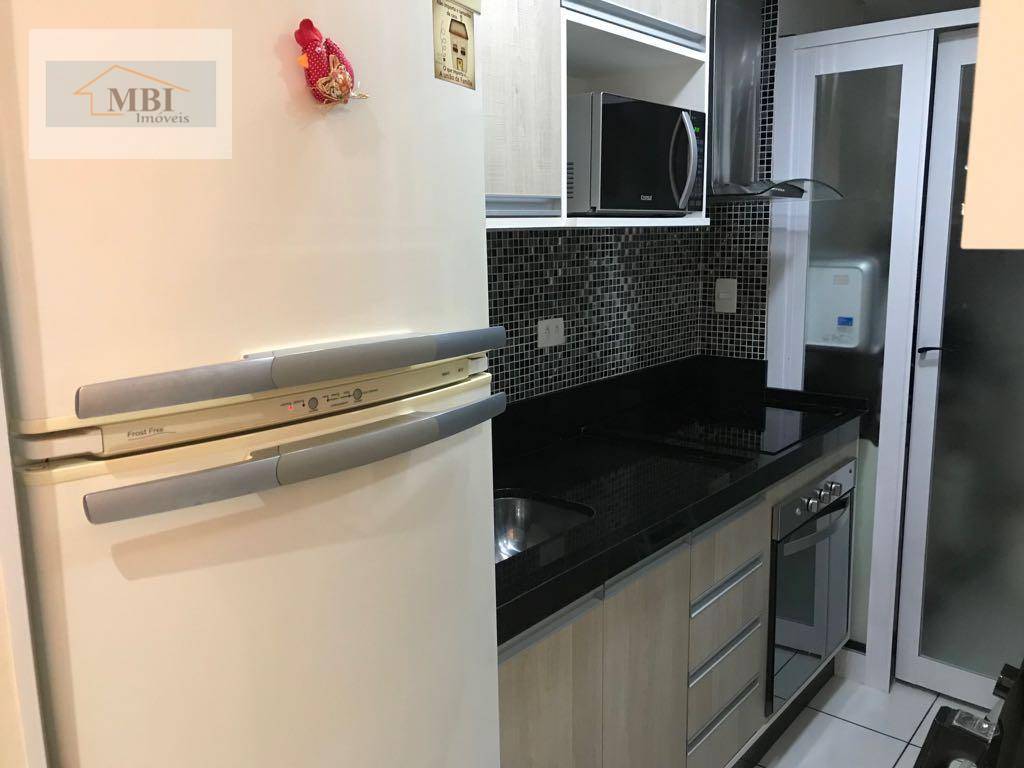 Apartamento à venda com 3 quartos, 60m² - Foto 2