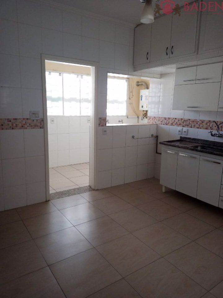 Apartamento à venda com 2 quartos, 96m² - Foto 7