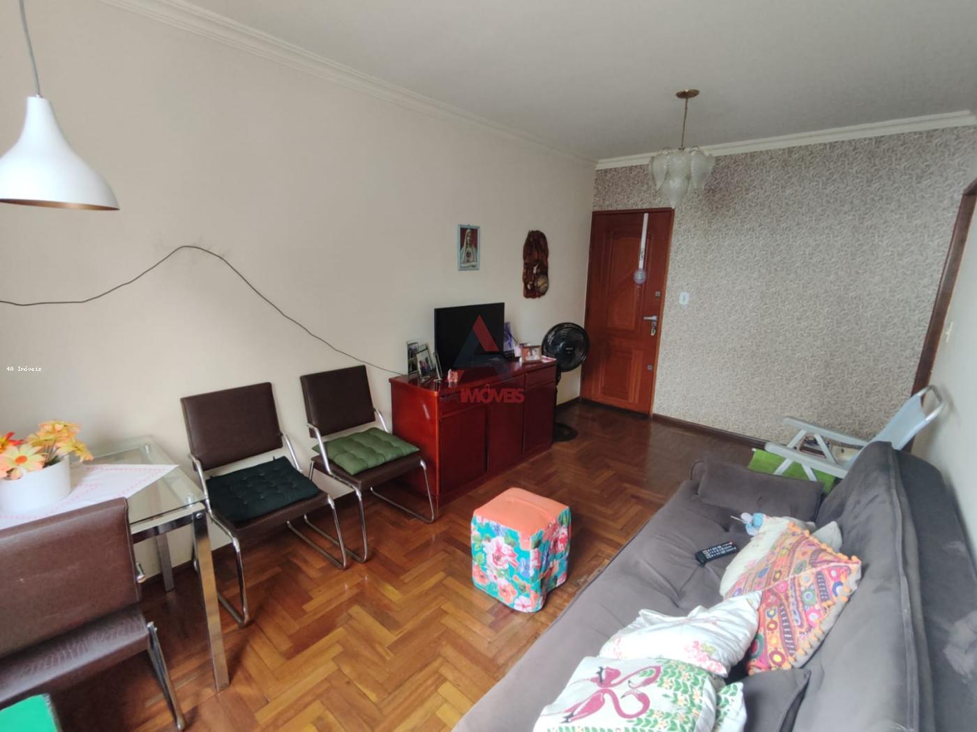 Apartamento à venda com 3 quartos, 82m² - Foto 4