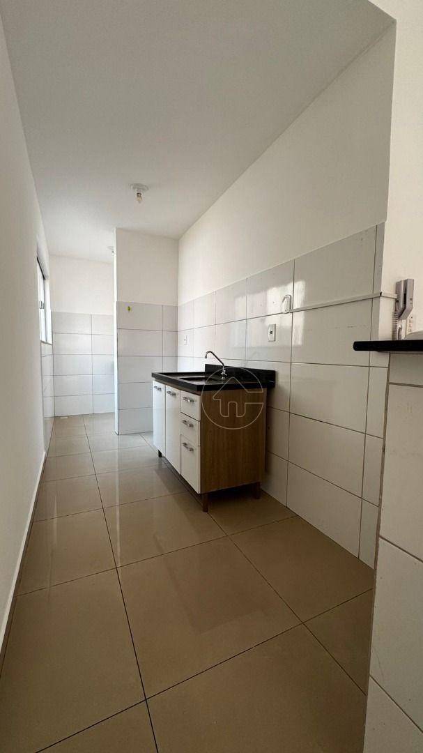 Apartamento para alugar com 3 quartos, 70m² - Foto 4