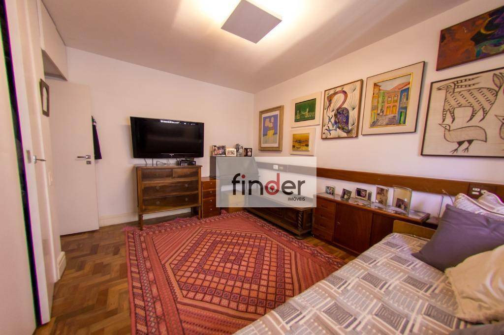 Apartamento à venda com 3 quartos, 130m² - Foto 17