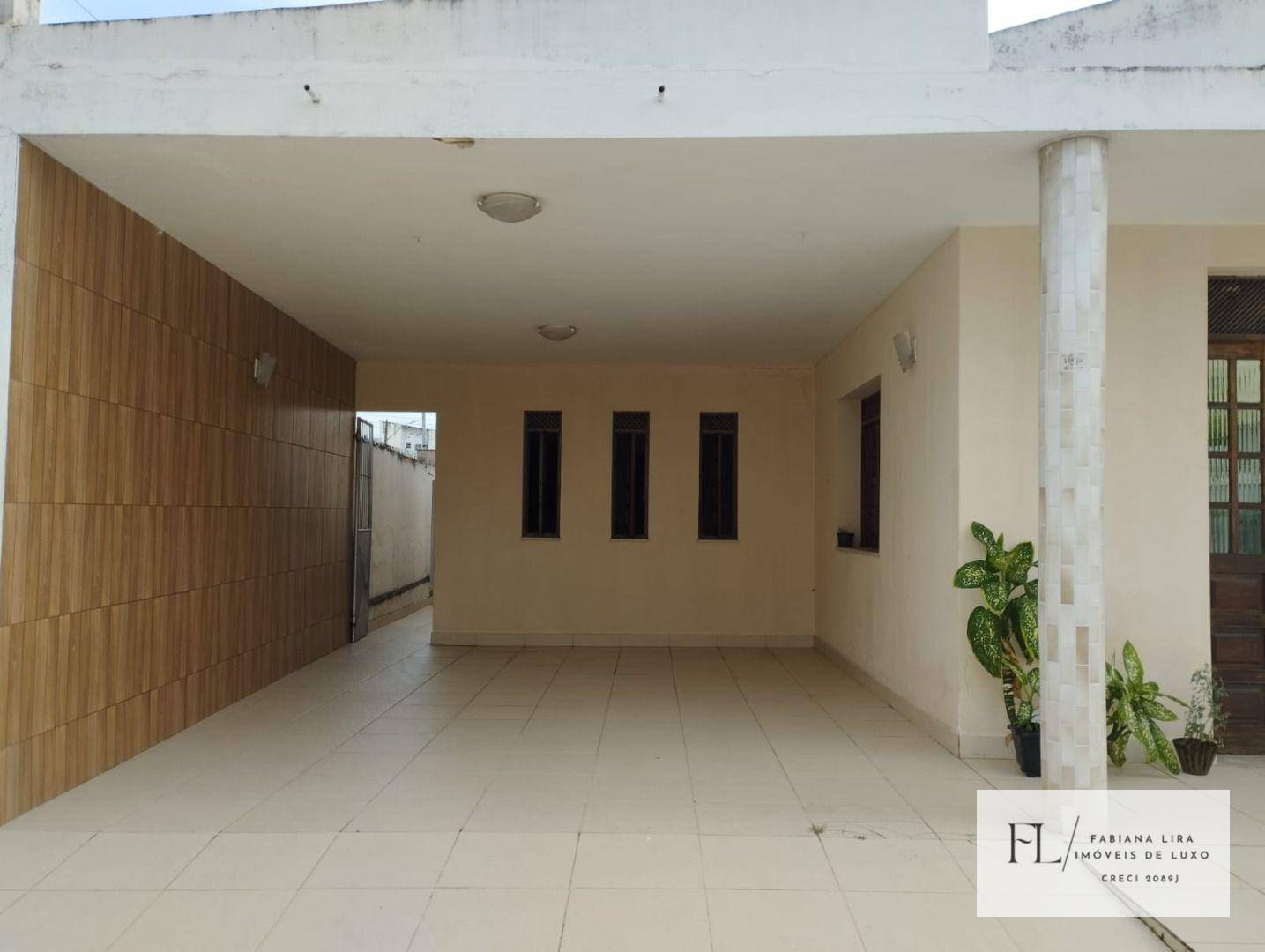 Casa à venda com 3 quartos, 250m² - Foto 5