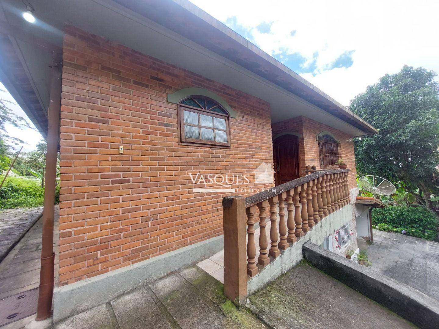 Casa para alugar com 3 quartos, 110m² - Foto 2