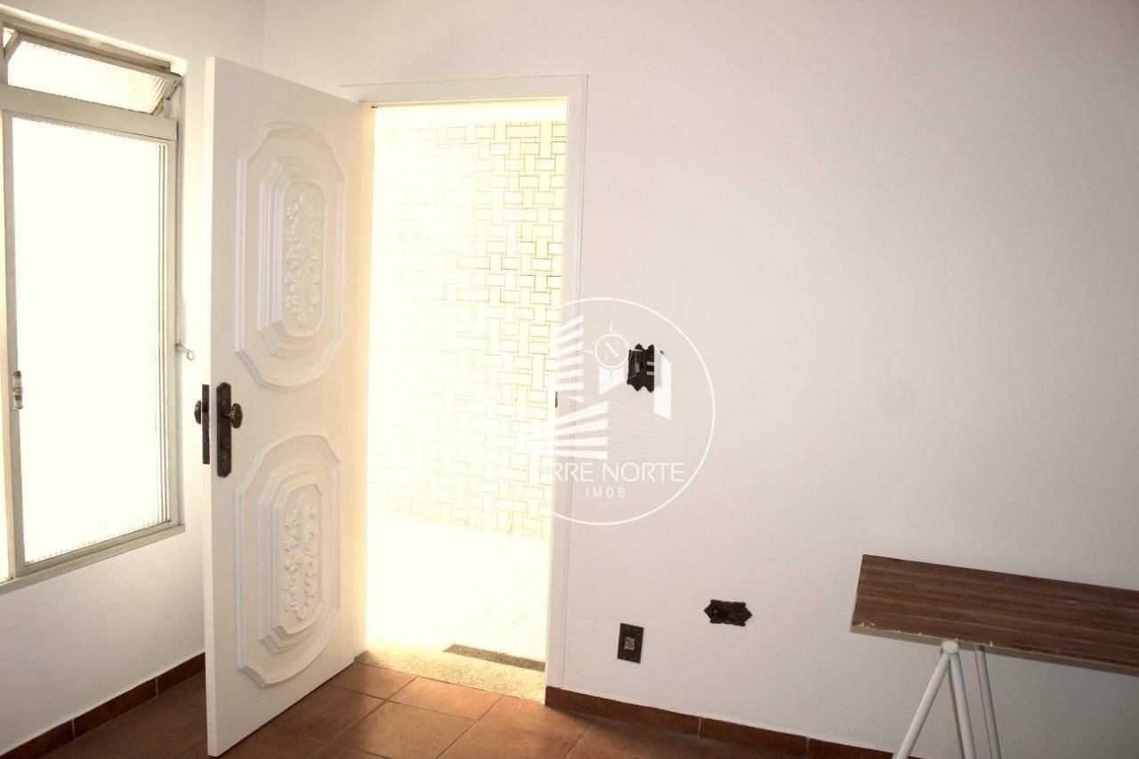 Sobrado à venda com 3 quartos, 208m² - Foto 3