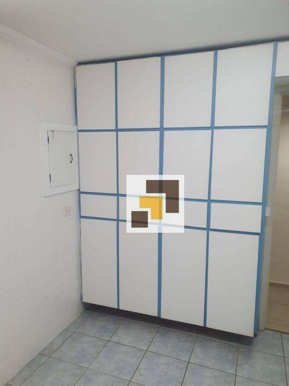 Apartamento para alugar com 2 quartos, 75m² - Foto 3