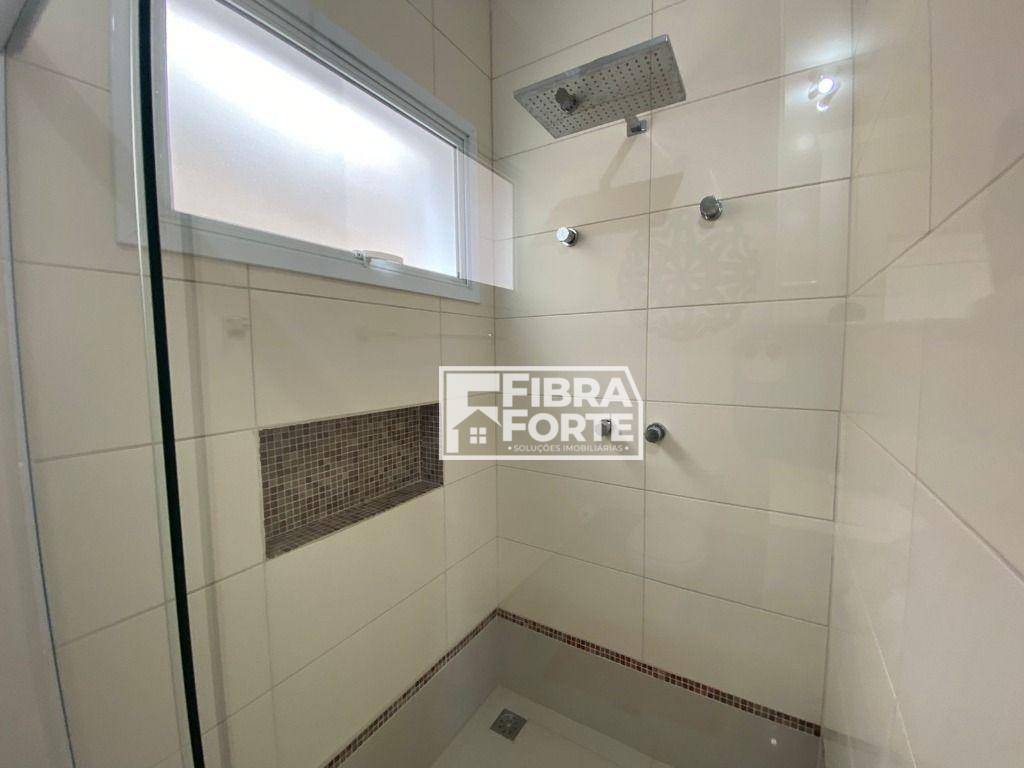 Casa de Condomínio à venda com 5 quartos, 350m² - Foto 40