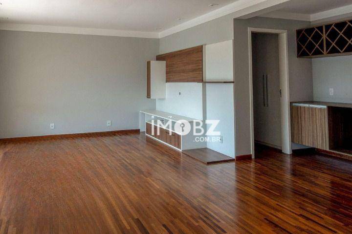 Apartamento à venda com 4 quartos, 196m² - Foto 3