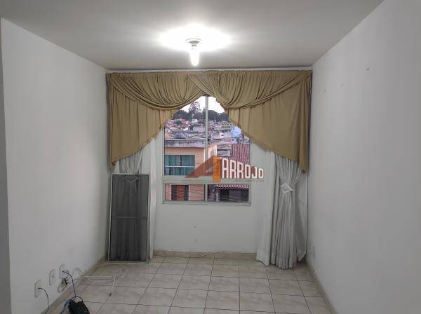 Apartamento à venda com 2 quartos, 45m² - Foto 1