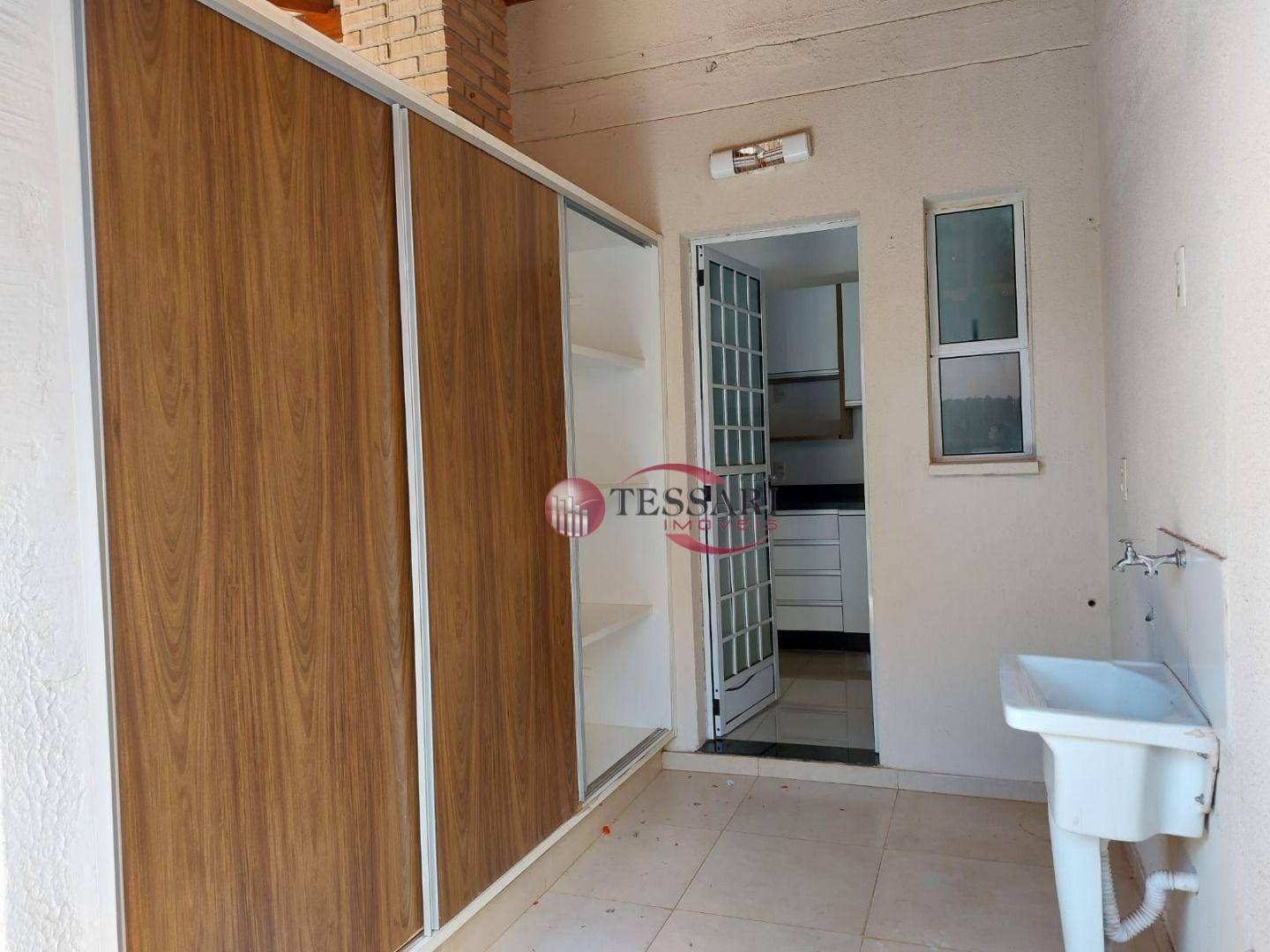 Casa para alugar com 3 quartos, 120m² - Foto 29