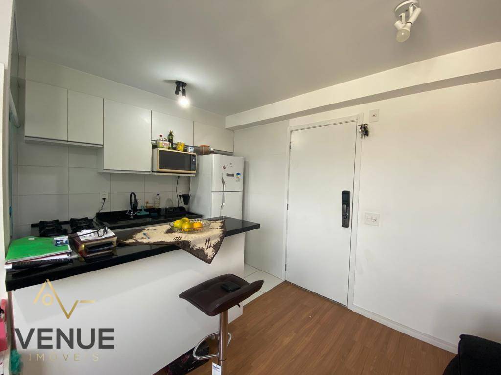 Apartamento à venda com 2 quartos, 40m² - Foto 4