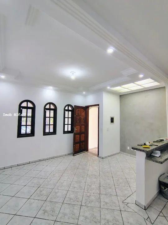 Sobrado à venda com 2 quartos, 180m² - Foto 1