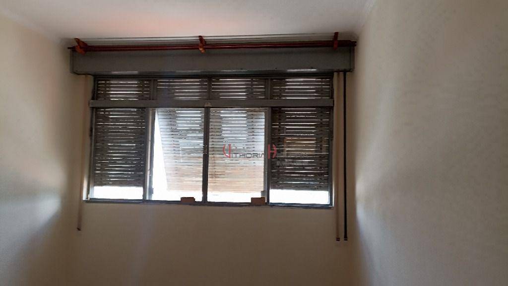 Apartamento à venda com 3 quartos, 117m² - Foto 12