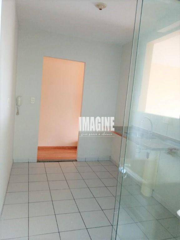 Apartamento para alugar com 2 quartos, 55m² - Foto 10