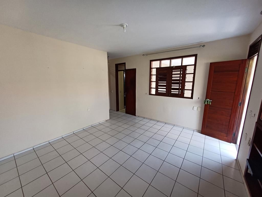 Casa para alugar com 3 quartos, 800m² - Foto 24