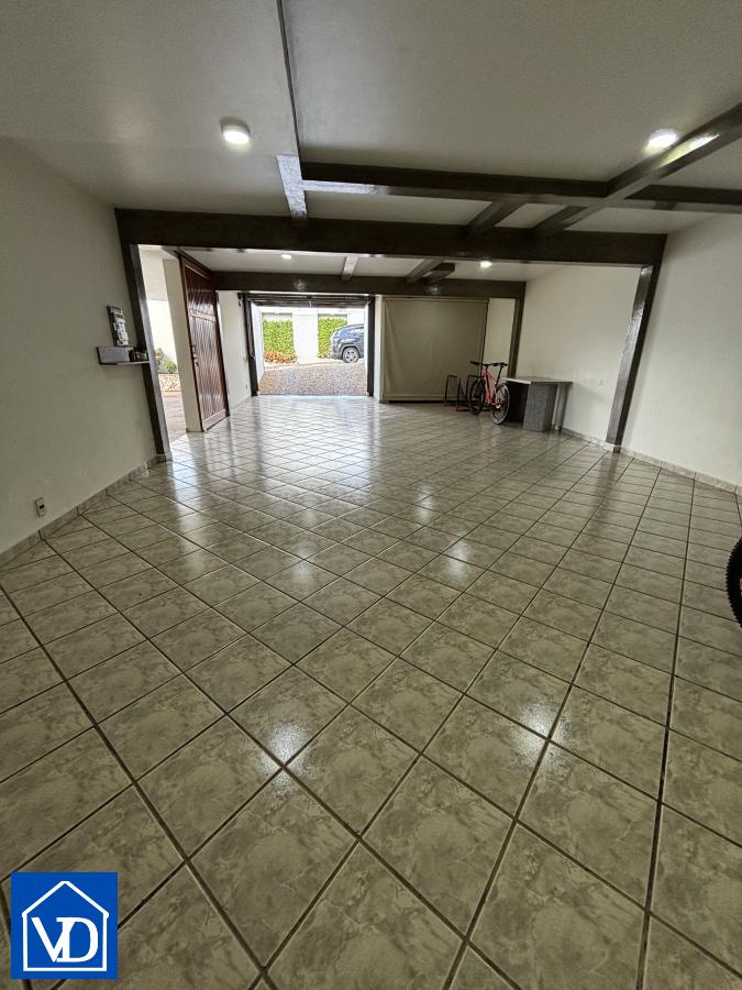 Sobrado à venda com 4 quartos, 300m² - Foto 36