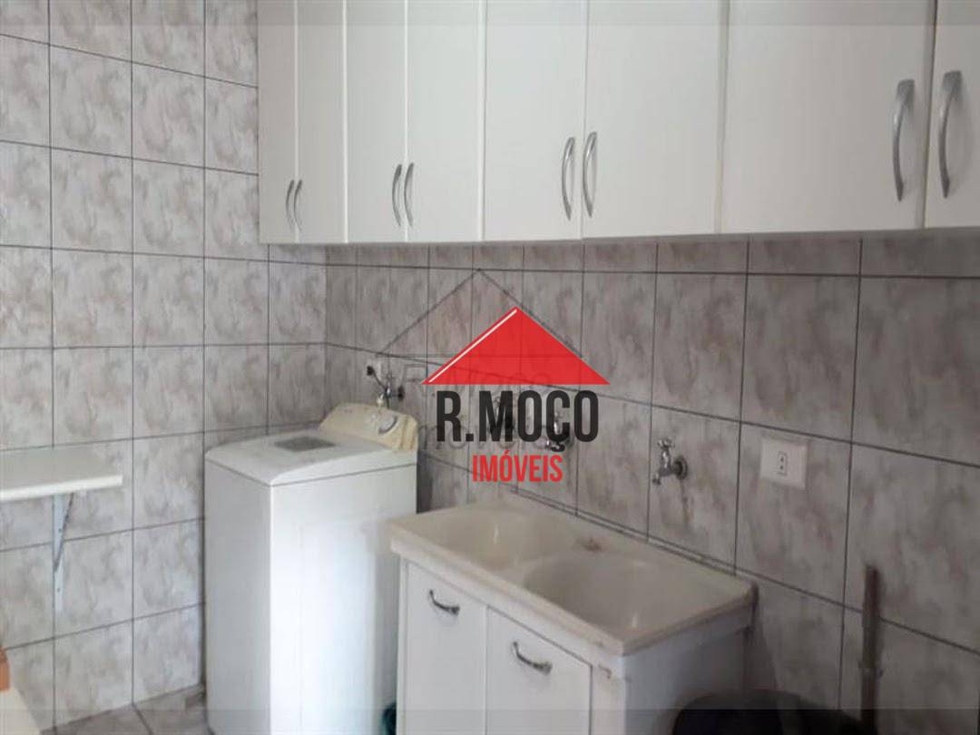 Sobrado à venda com 3 quartos, 200m² - Foto 11