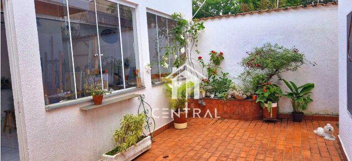 Casa à venda com 3 quartos, 175m² - Foto 7