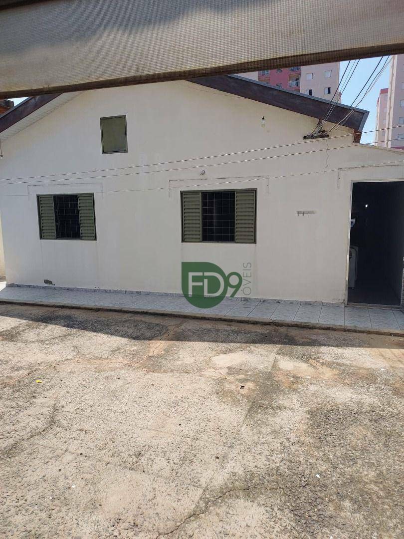 Casa à venda com 4 quartos, 216m² - Foto 10
