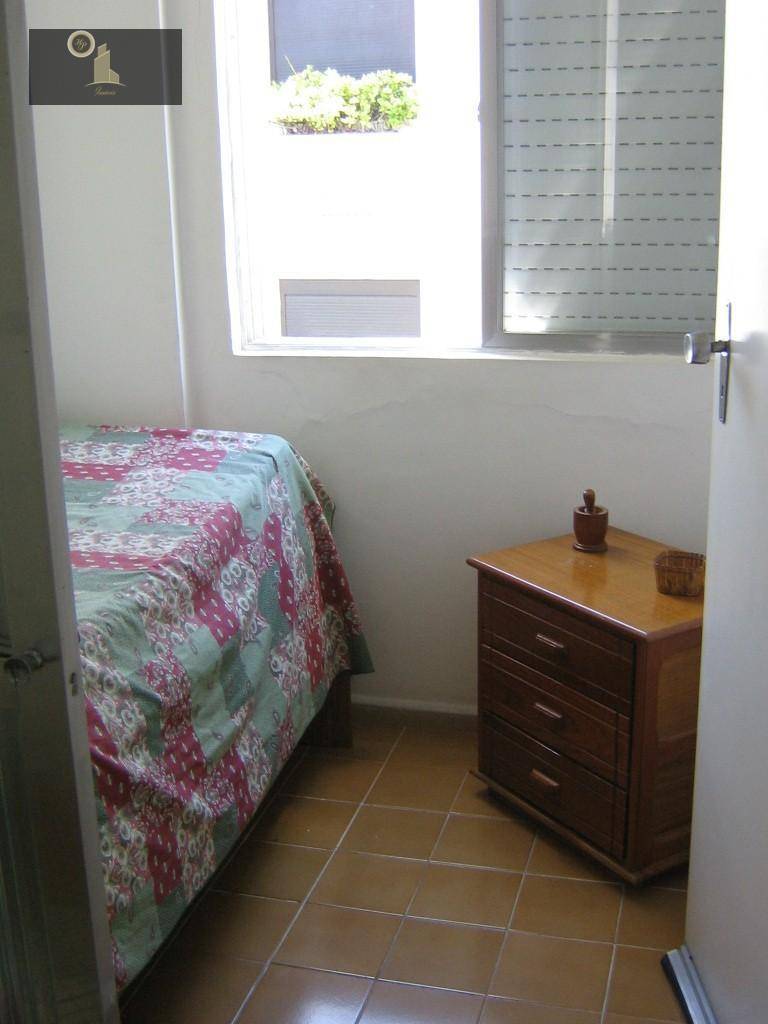 Apartamento à venda com 3 quartos, 115m² - Foto 8