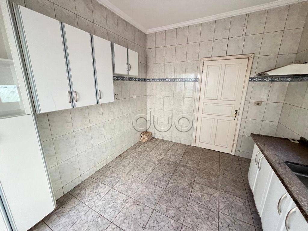 Casa à venda com 2 quartos, 209m² - Foto 12