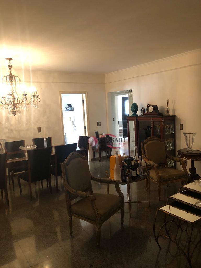 Apartamento à venda e aluguel com 3 quartos, 230m² - Foto 4