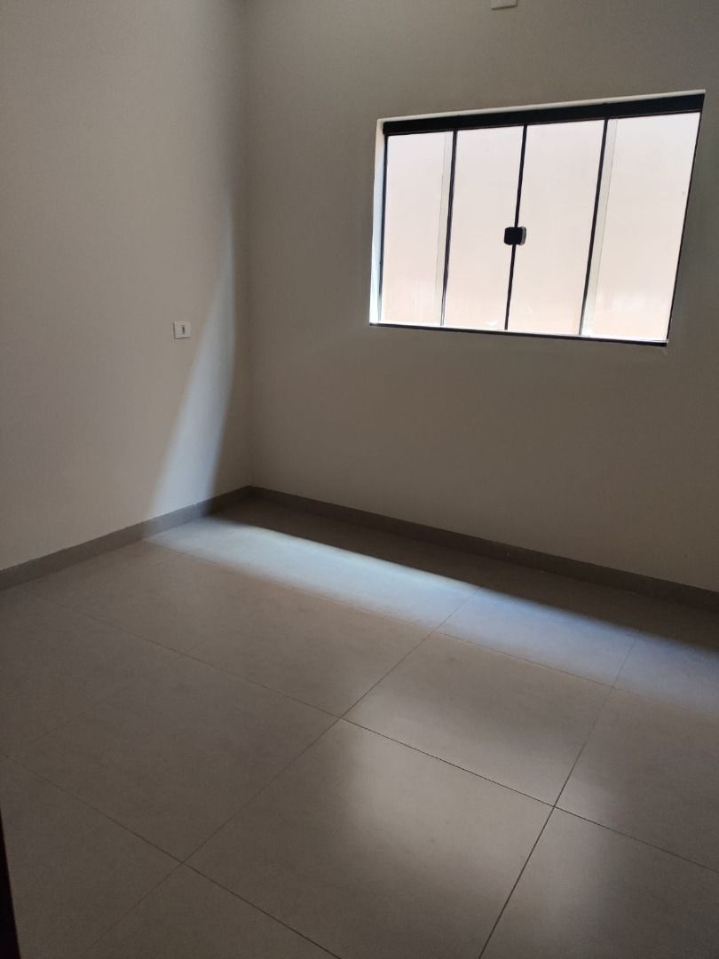 Casa à venda com 2 quartos, 79m² - Foto 4