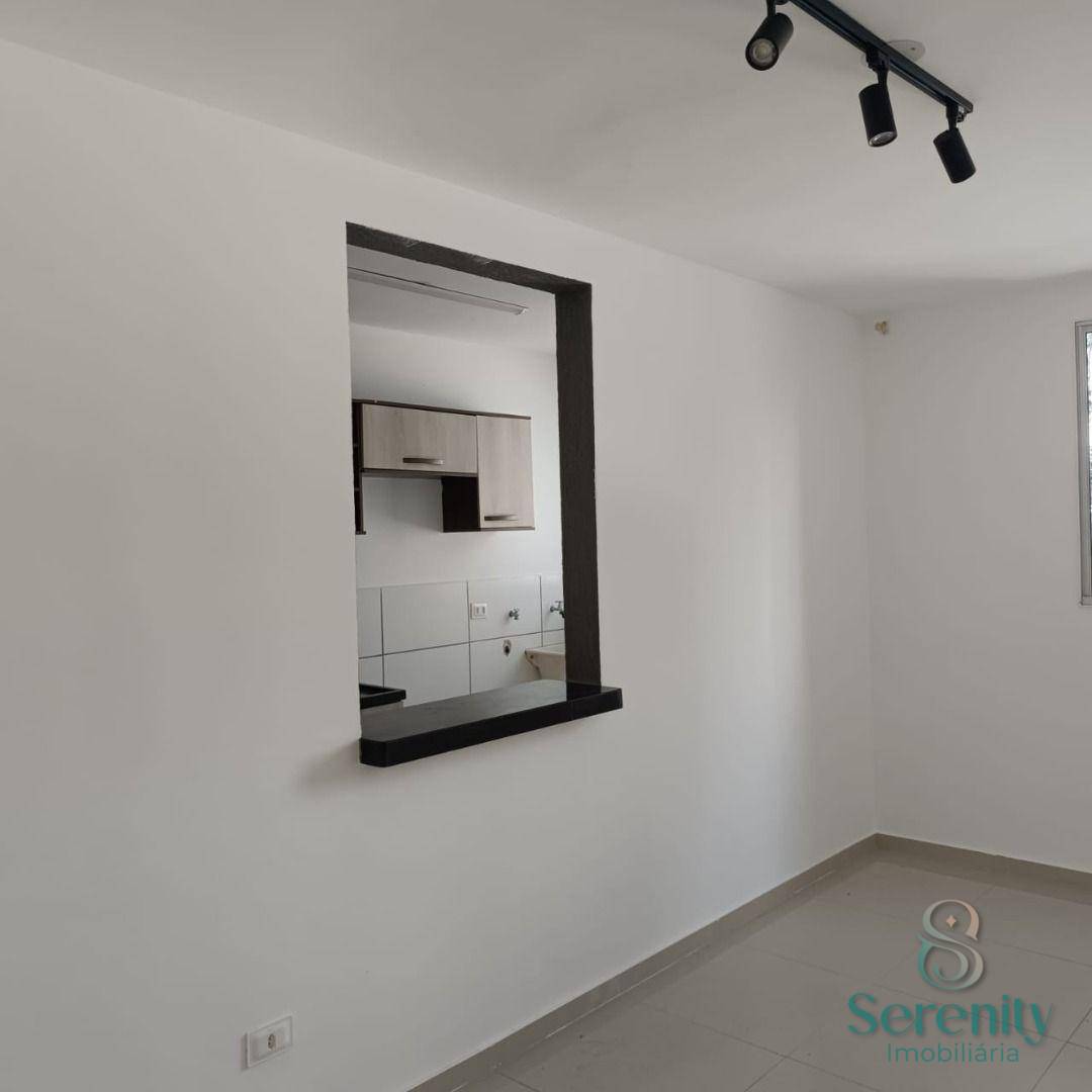 Apartamento para alugar com 2 quartos, 45m² - Foto 4