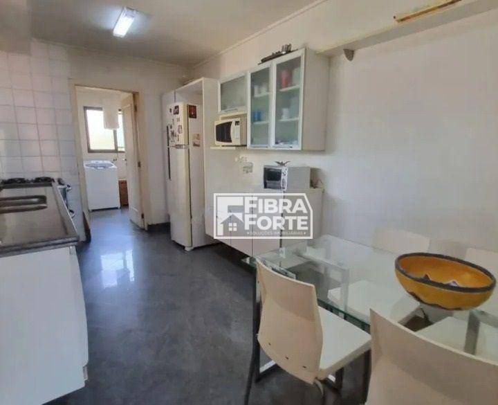 Apartamento para alugar com 4 quartos, 148m² - Foto 22