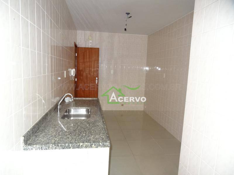 Apartamento à venda com 2 quartos, 63m² - Foto 9