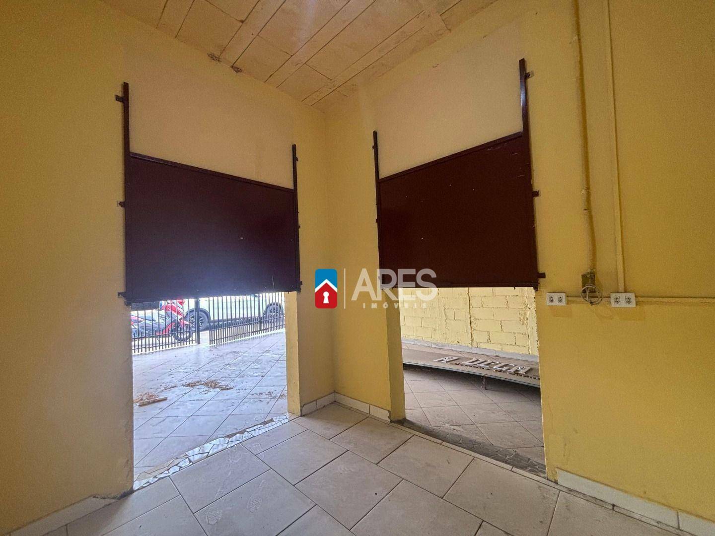 Casa para alugar com 1 quarto, 210m² - Foto 3