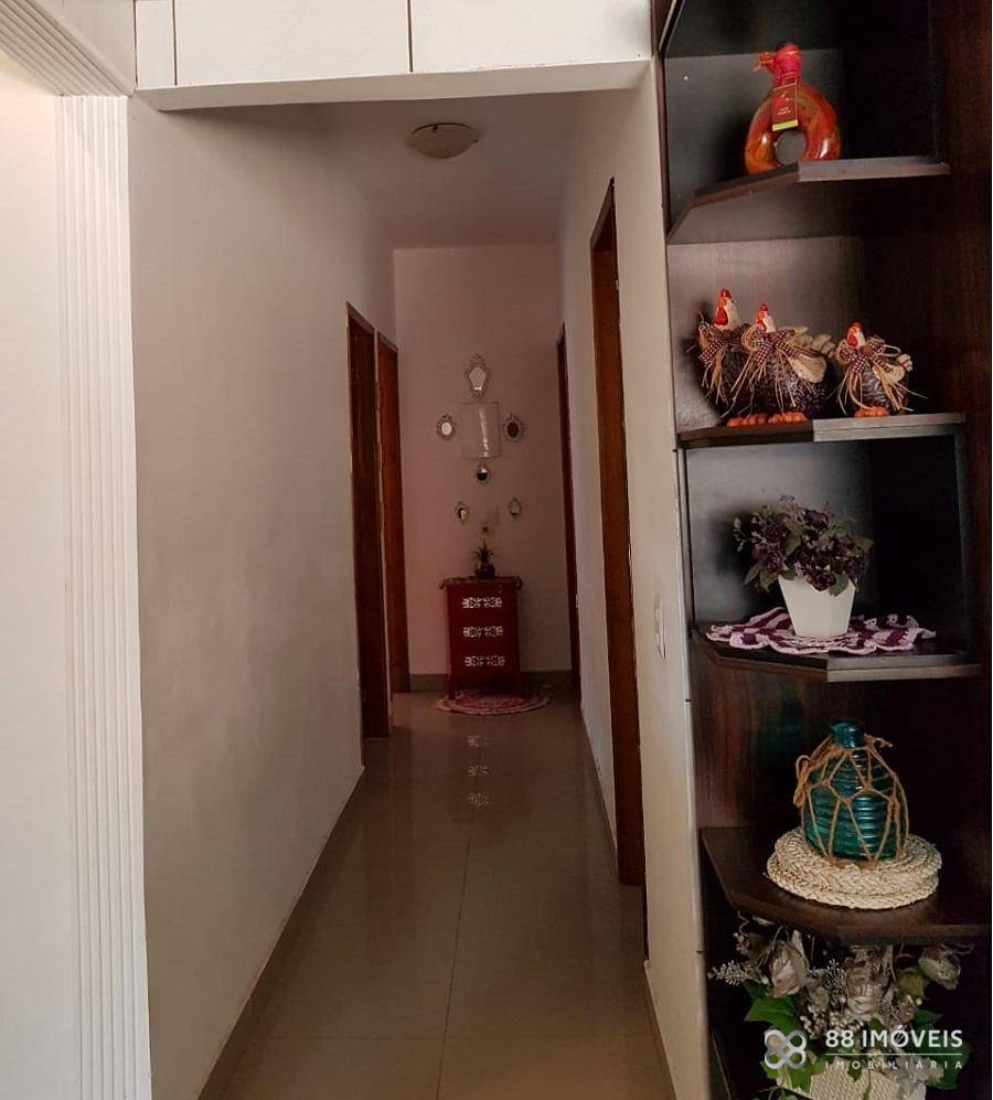 Casa à venda com 3 quartos, 180m² - Foto 16