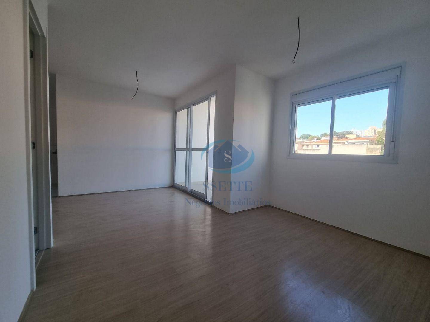 Apartamento à venda com 3 quartos, 66m² - Foto 4