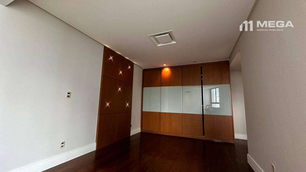 Apartamento à venda com 4 quartos, 270m² - Foto 15