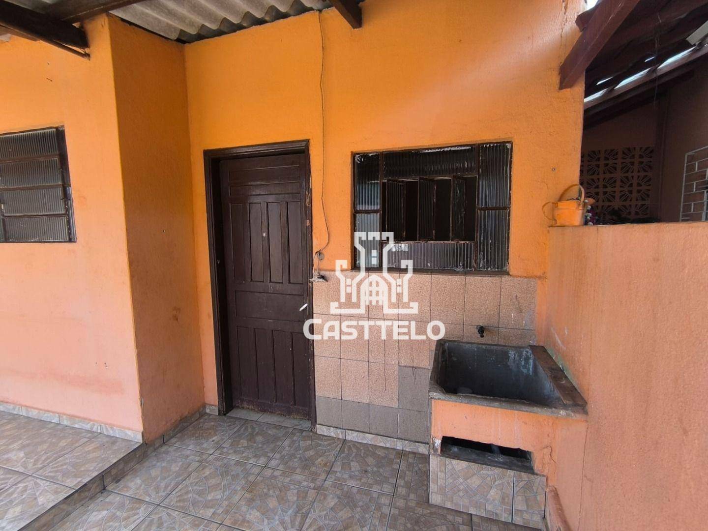 Casa à venda com 6 quartos, 250m² - Foto 25