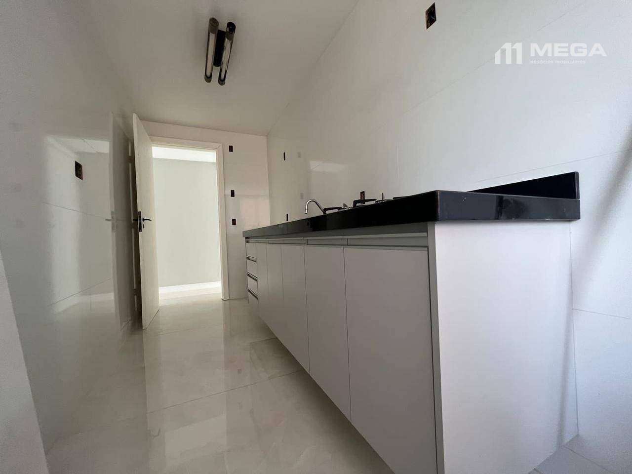 Apartamento à venda com 2 quartos, 75m² - Foto 22