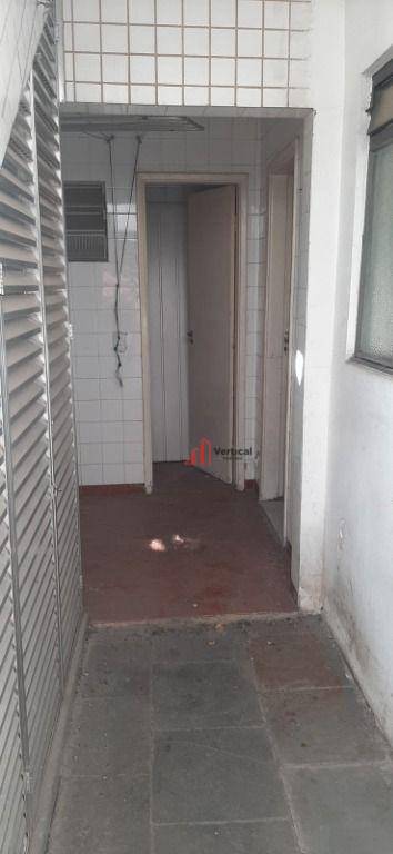 Sobrado para alugar com 3 quartos, 170m² - Foto 12