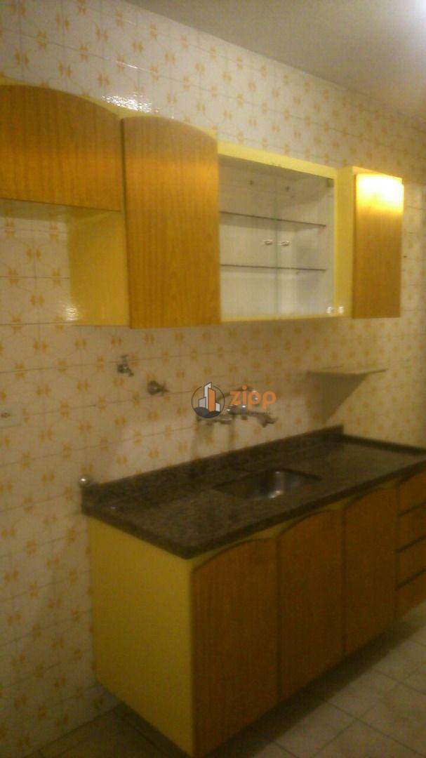 Apartamento à venda com 2 quartos, 72m² - Foto 4