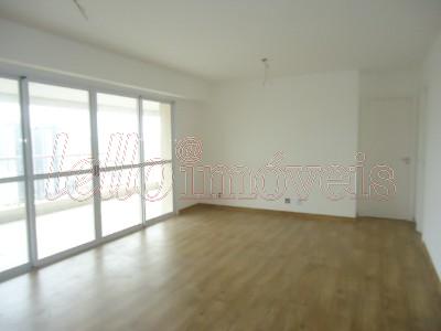 Apartamento para alugar com 4 quartos, 152m² - Foto 1