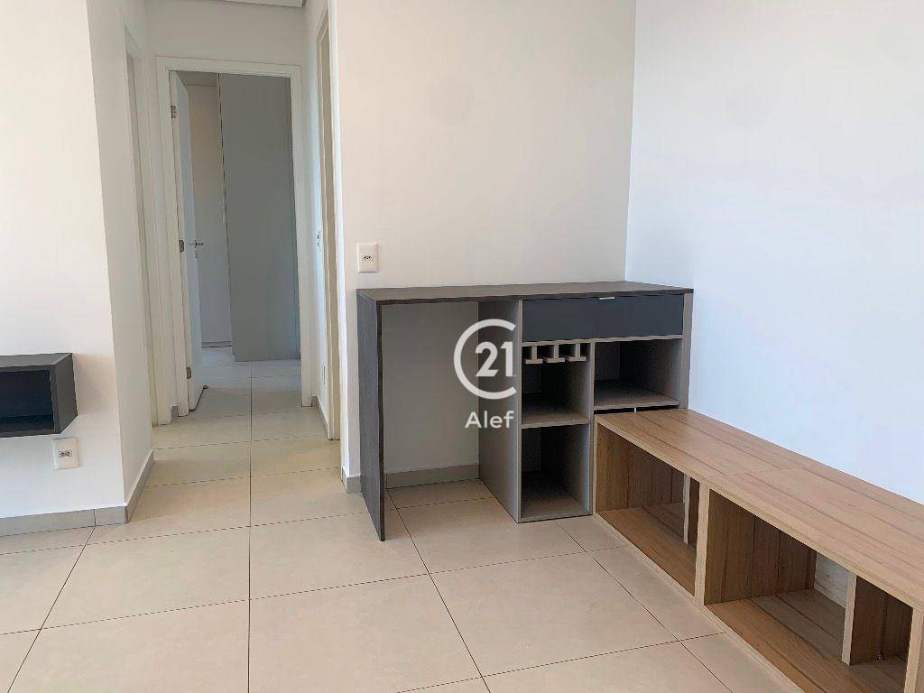 Apartamento à venda com 2 quartos, 70m² - Foto 29