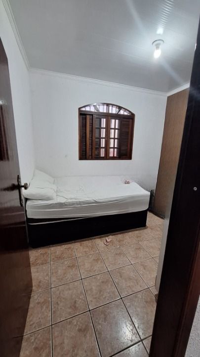 Casa à venda com 3 quartos, 90m² - Foto 8