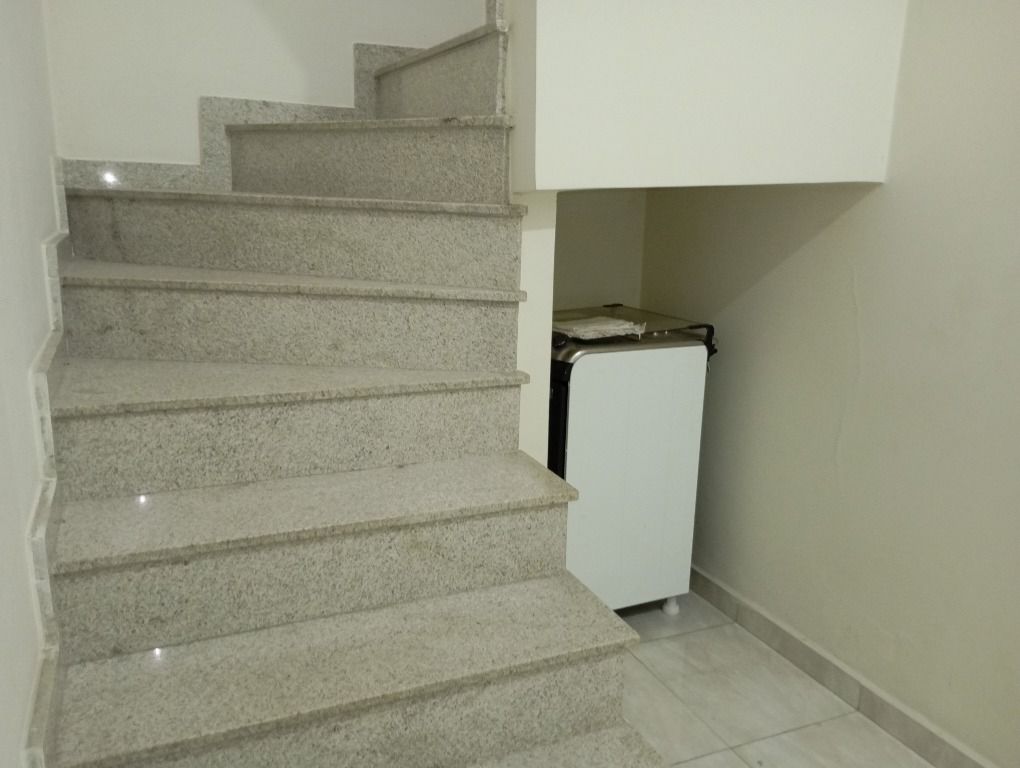 Sobrado à venda com 3 quartos, 120m² - Foto 11