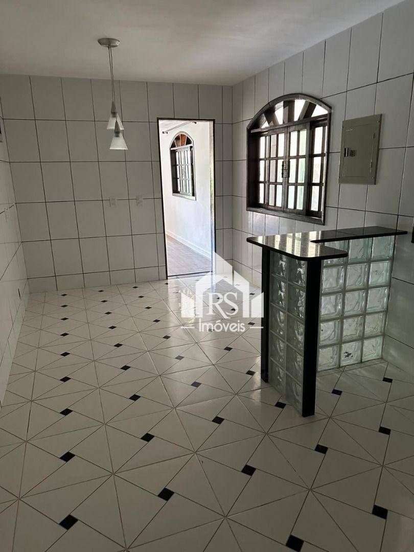 Casa de Condomínio à venda com 5 quartos, 240m² - Foto 6