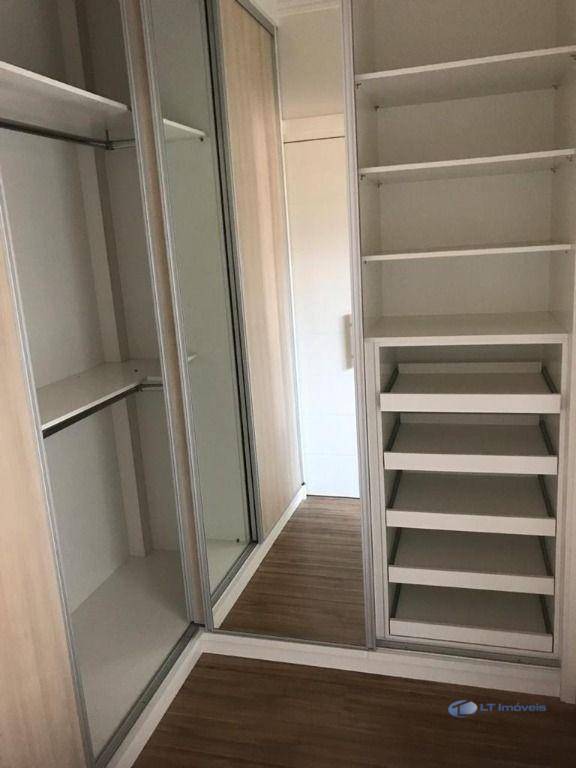 Casa de Condomínio para alugar com 4 quartos, 360m² - Foto 16