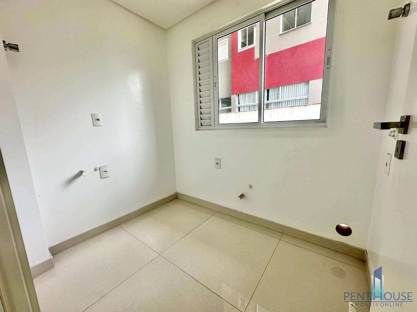 Apartamento à venda com 4 quartos, 160m² - Foto 8