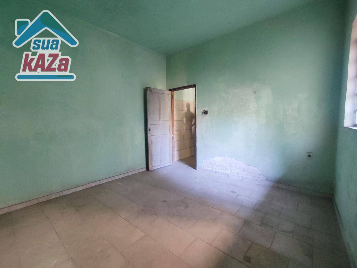 Casa à venda com 6 quartos, 235m² - Foto 15