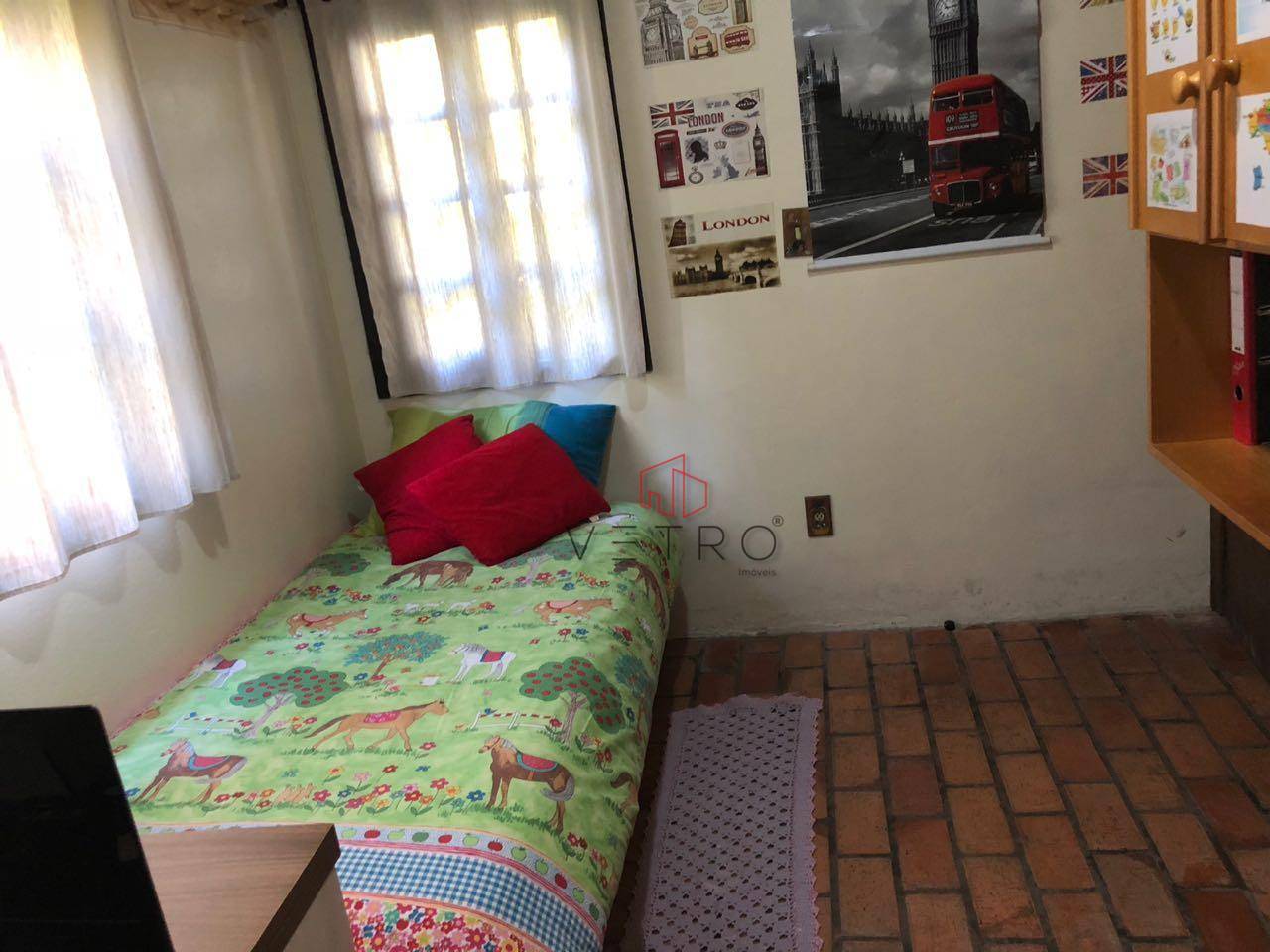 Casa à venda com 3 quartos, 130m² - Foto 9