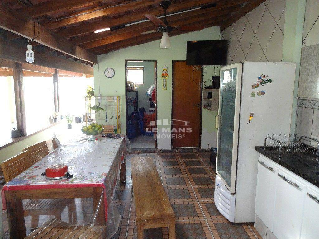 Chácara à venda com 4 quartos, 314m² - Foto 22